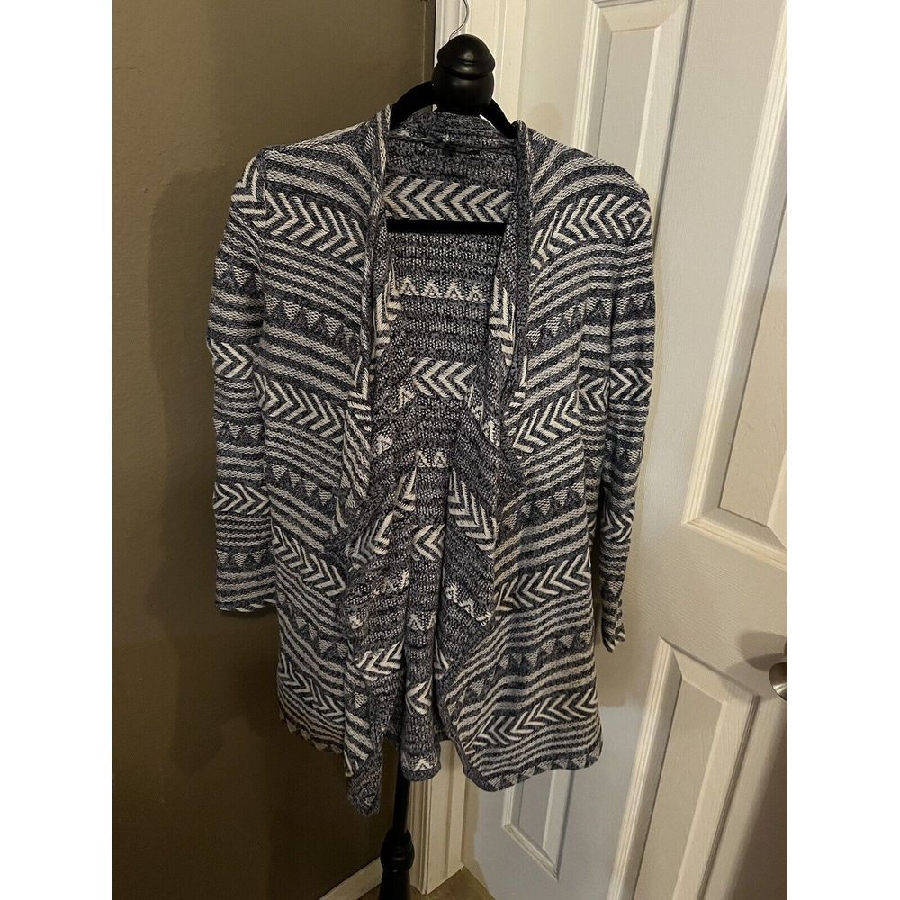 Lucky Brand blue geo-stitch cardigain size Small